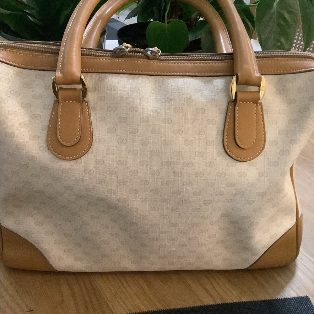 Gucci vintage authentic Cream and Tan Monogram GG Satchel with Leather Trim - Picture 2 of 12